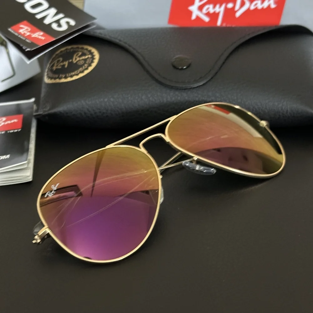 Ray-Ban Aviator Sunglasses with Purple-Pink Mirrored Lenses and Gold Frame